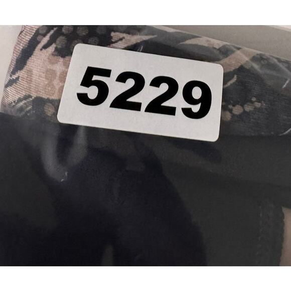 Tek Gear Dry Tek Womens Plus Size 2X Capri Leggings Activewear Black Beige - Picture 6 of 6